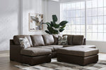 TOCO Meubles Sofa-lit Zuri marron aspect cuir sectionnel avec ottomane et coussins décoratifs.