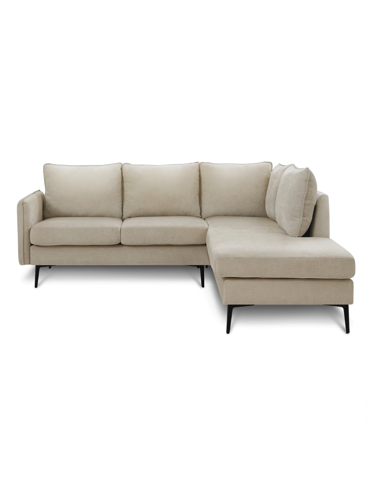 Sofa sectionnel Prince de TOCO Meubles en tissu beige avec méridienne et pieds en métal noir contemporain