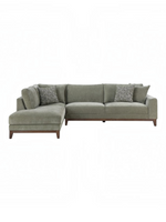 Sofa sectionnel Calvi de TOCO Meubles en tissu chenille vert avec coussins décoratifs et pattes en bois brun foncé