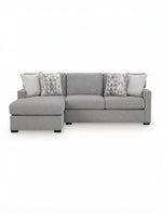Sofa sectionnel Alba gris par TOCO Meubles avec méridienne et coussins décoratifs à motifs géométriques