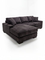Sofa sectionnel TOCO Meubles Alpaga en velours côtelé gris foncé avec méridienne et coussins décoratifs