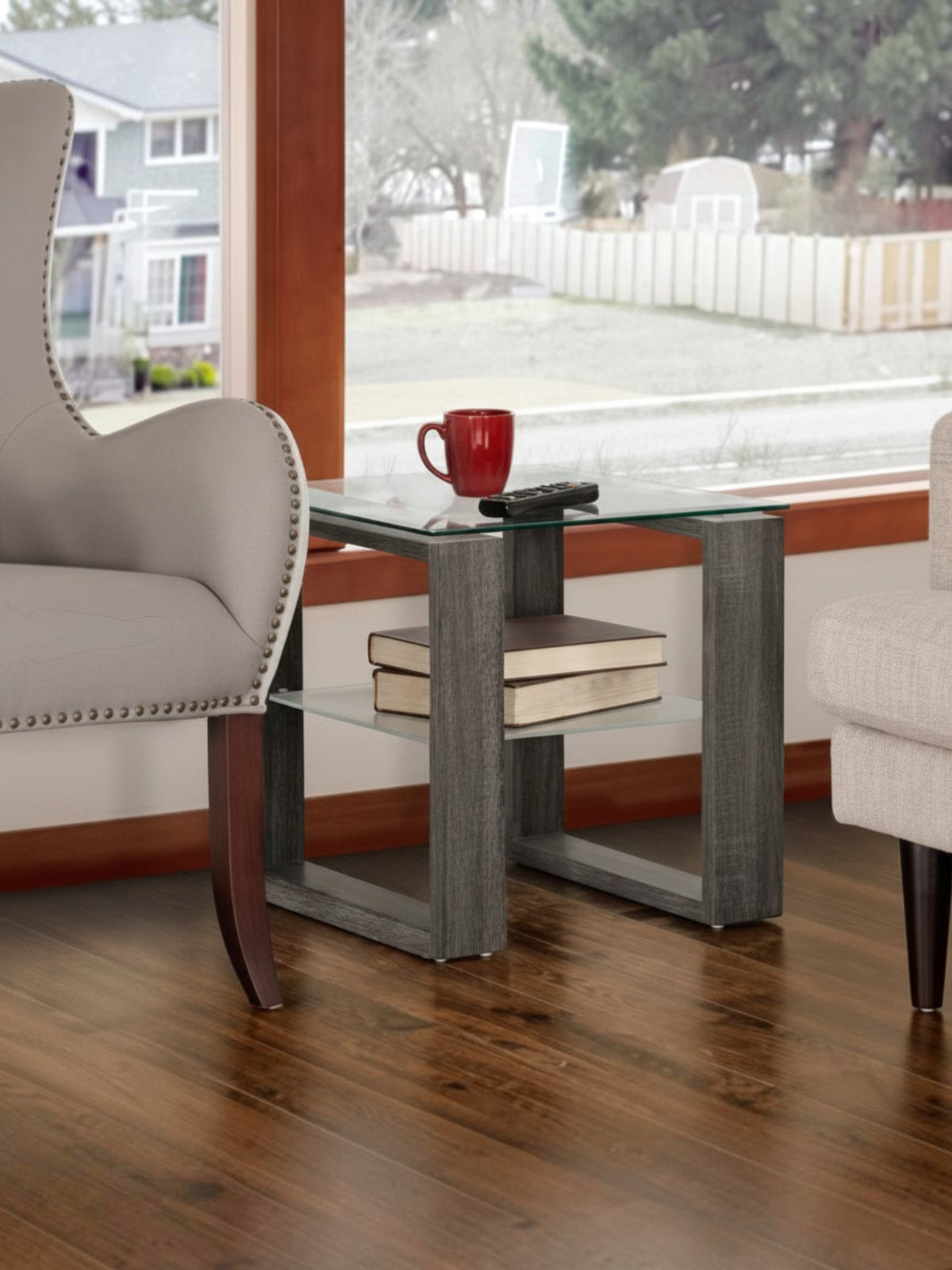 Table d'appoint TOCO Meubles Balmore avec plateau en verre trempé, étagère inférieure et structure en bois gris