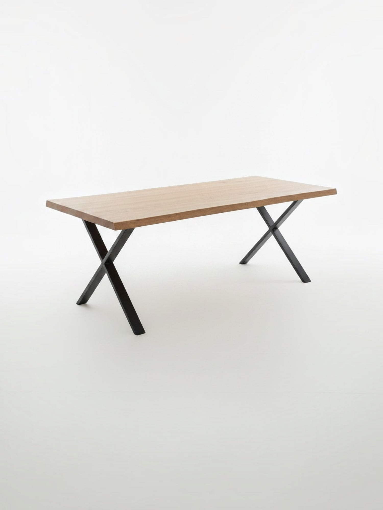 Table de salle à manger Natura TOCO Meubles avec plateau en bois naturel et pieds en métal noir en forme de X