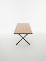 Table de salle à manger Natura TOCO Meubles avec plateau en bois naturel et pieds en métal noir en forme de X