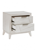 Table de chevet TOCO Meubles Iris en bois blanc antique avec deux tiroirs à rainures géométriques et poignées noires