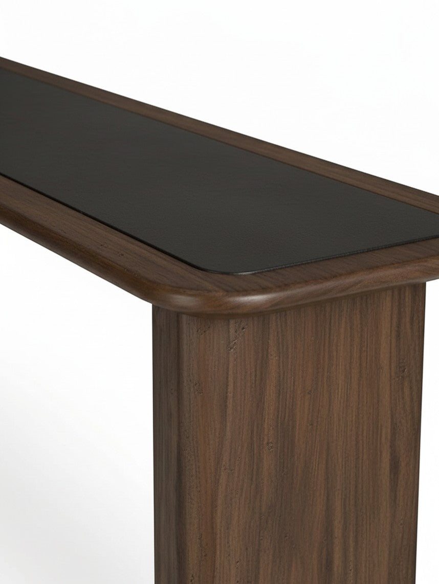 Table console TOCO Meubles Donta en bois brun chaud avec plateau supérieur noir, vue rapprochée élégante
