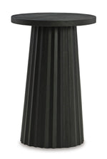 Table d'appoint ronde noire en bois massif TOCO Meubles avec base cannelée sculpturale, style contemporain.