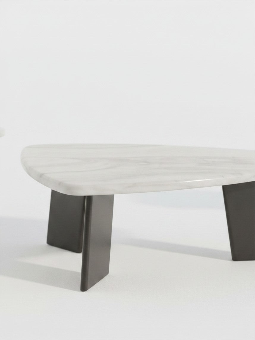 Ensemble de tables Hino TOCO Meubles avec plateau effet marbre gris et pieds noirs modernes