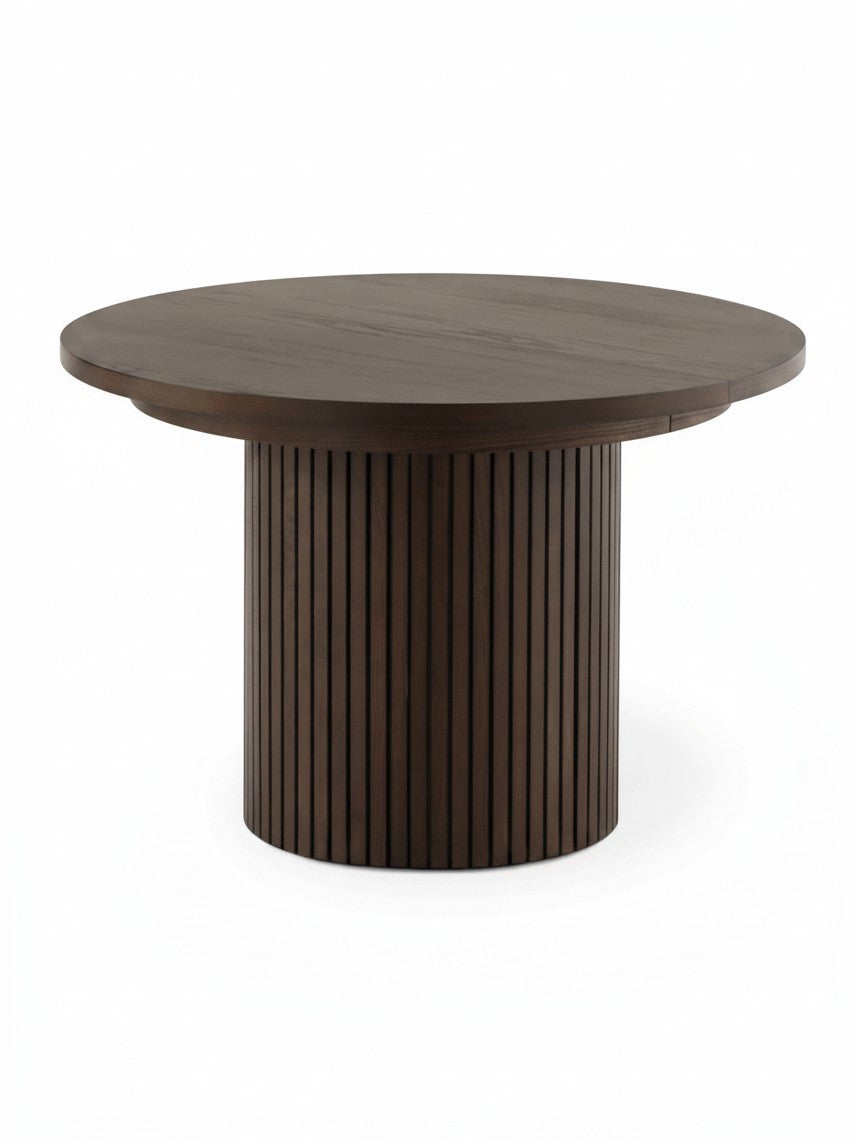 Table ronde extensible TOCO Meubles en noyer foncé avec un pied central cylindrique cannelé élégant