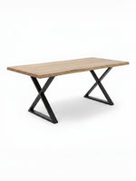 Table de salle à manger Nova TOCO Meubles en bois avec pieds en métal noir, style industriel moderne.