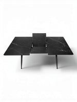 Table de salle à manger extensible Remy TOCO Meubles en marbre noir avec plateau extensible et pieds noirs