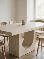 Table de salle à manger rectangulaire TOCO Meubles Aureli en composite fini travertin avec base arquée sculpturale