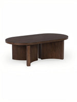 Table de salon ovale Cecilia par TOCO Meubles en bois brun foncé avec base cannelée élégante