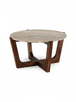 Table de salon ronde Tanido par TOCO Meubles avec plateau en pierre naturelle et base en bois brun chaleureux