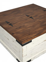 Table de salon TOCO Meubles style rustique avec plateau en bois brun et base blanche effet vieilli