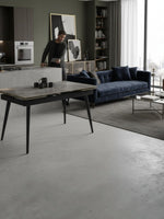 Table de salle à manger Studio TOCO Meubles grise extensible en pierre frittée avec pieds noirs inclinés