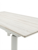 Table de salle à manger extensible TOCO Meubles Geraldo avec plateau en pierre frittée fini travertin et base crème