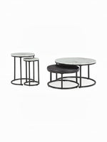 Ensemble de 4 tables gigognes TOCO Meubles avec plateaux ronds effet marbre blanc et structures en métal noir