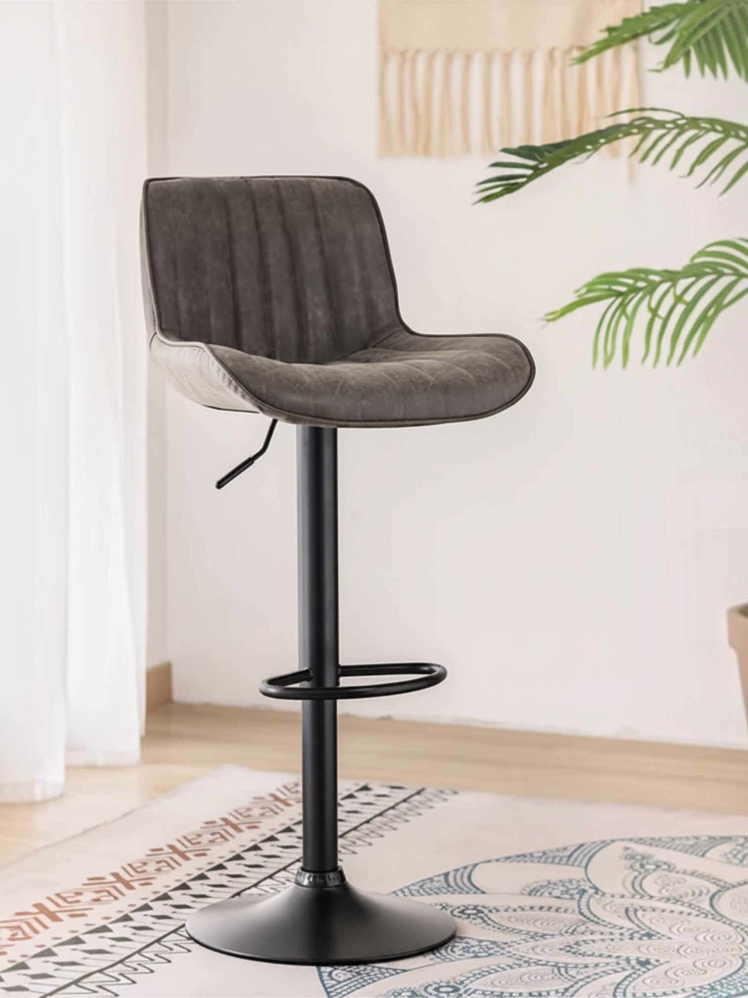 Tabouret de bar TOCO Meubles Ali noir en PU avec coutures verticales, réglable et pivotant sur pied en métal