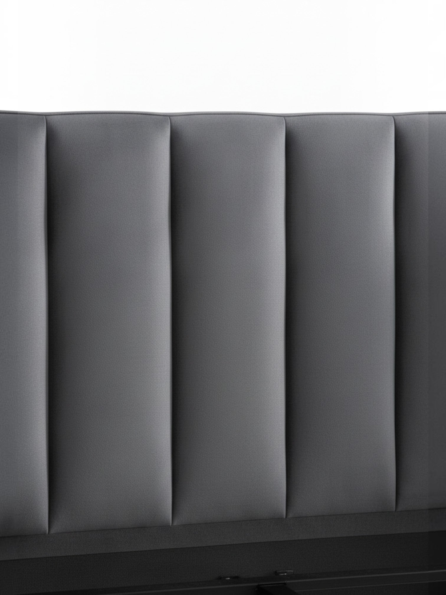 Tête de lit TOCO Meubles Juliette en velours gris avec capitonnage vertical contemporain