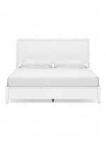 Très grand lit Gisele par TOCO Meubles en bois blanc avec tête de lit style planches contemporain