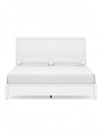 Très grand lit Gisele par TOCO Meubles en bois blanc avec tête de lit style planches contemporain