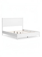 Très grand lit Gisele par TOCO Meubles en bois blanc avec tête de lit style planches contemporain
