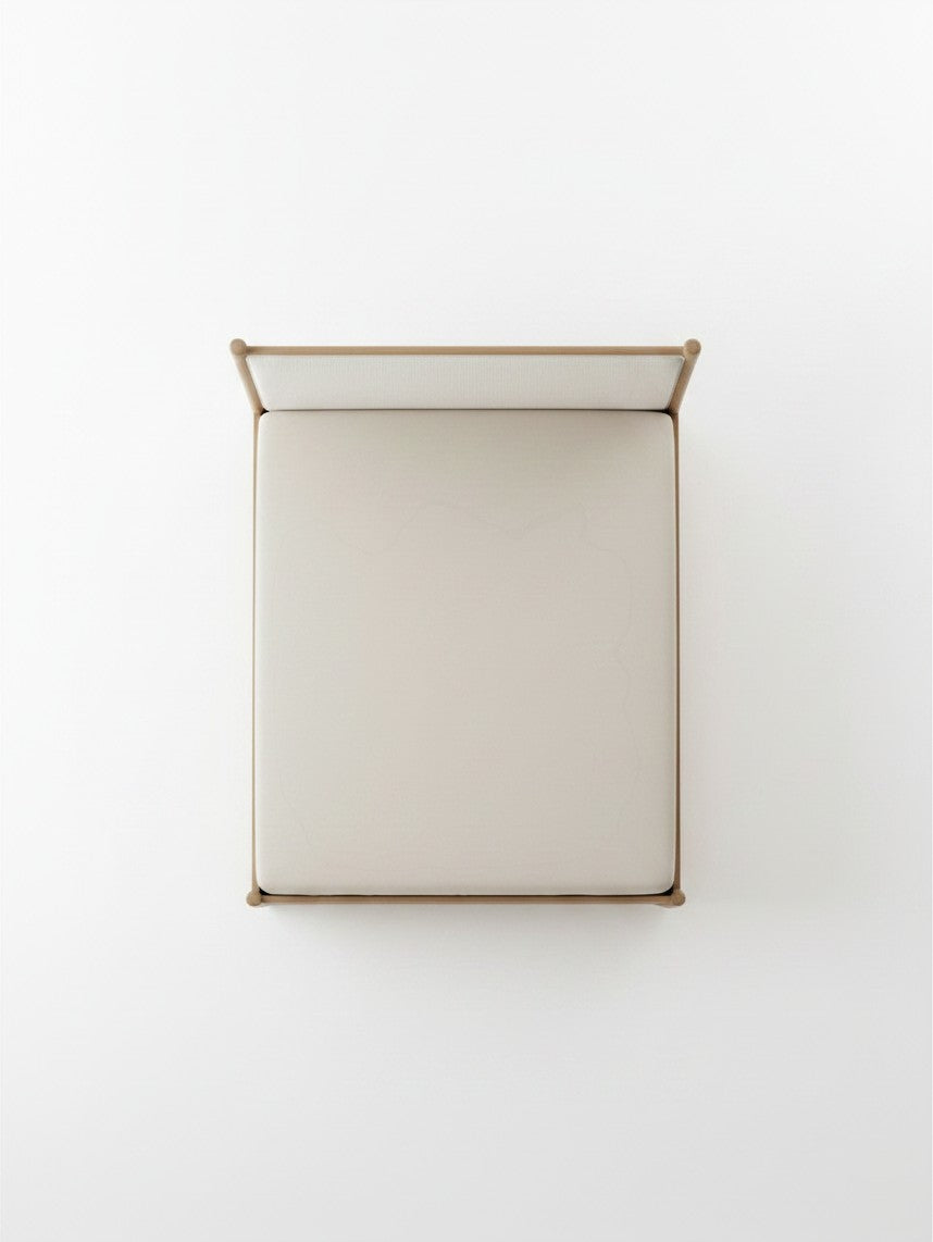 Très grand lit Noria TOCO Meubles en bois brun avec tête de lit rembourrée, vue de dessus sur fond blanc.