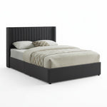 TOCO Meubles Grand lit Elena en velours gris avec tête de lit capitonnée et rangement intégré. Design contemporain.